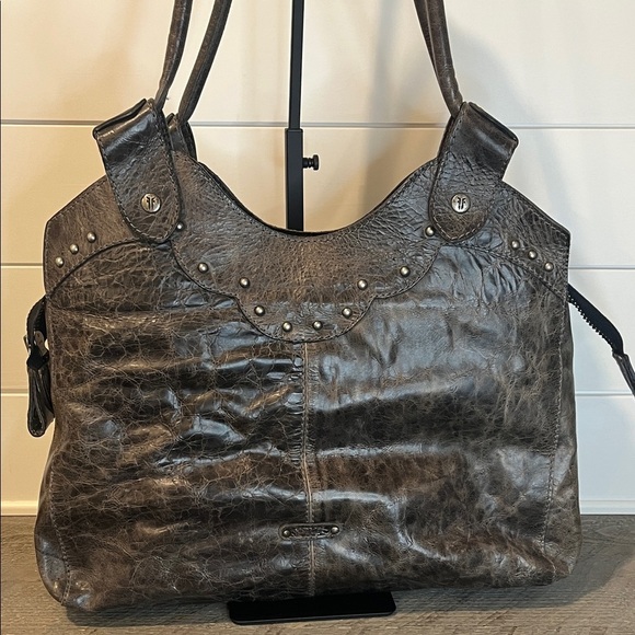 Vintage NWT Frye Elaine Studded Shoulder Bag. - Picture 5 of 11